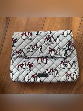 Vera Bradley Playful Penguins Quilted Cosmetic Brush Case Gray Travel Makeup Bag